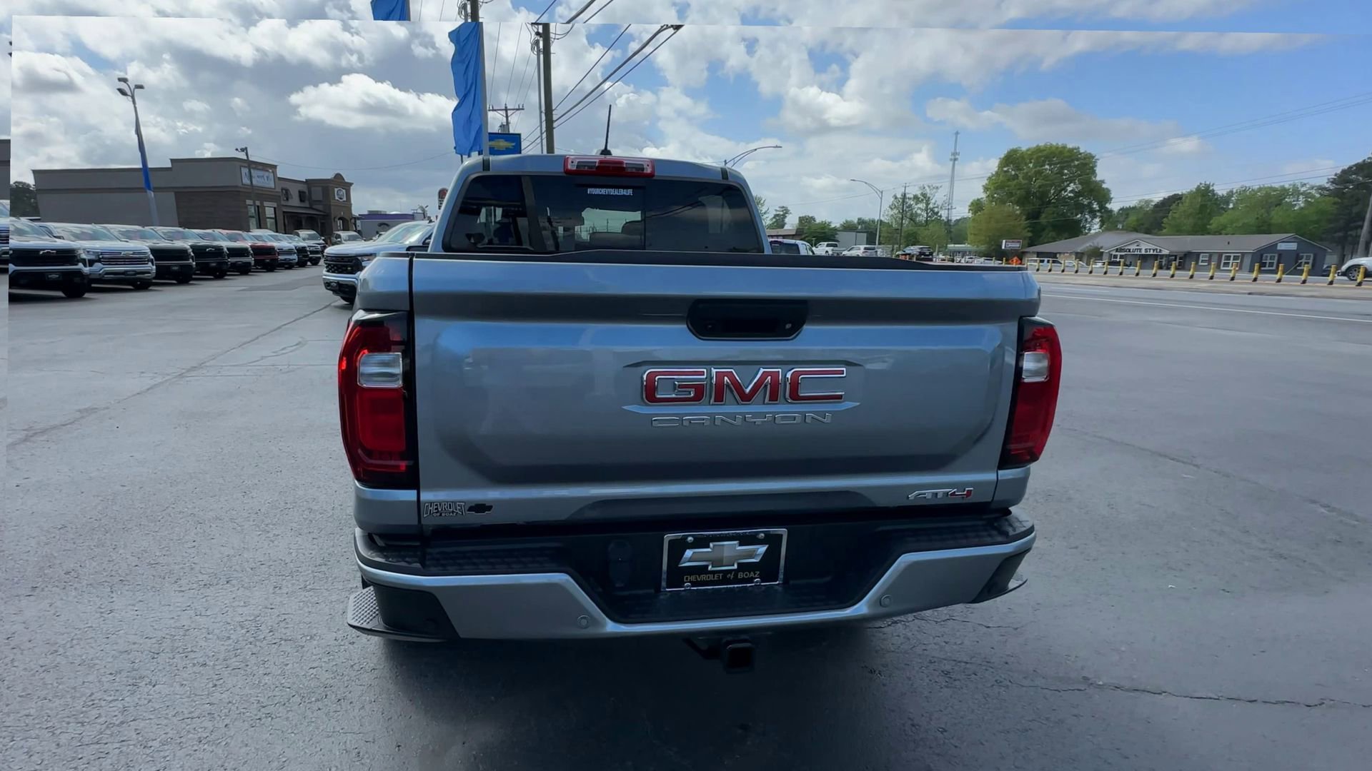 Used 2024 GMC Canyon AT4 w/ Technology Package AWD/4WD image 7