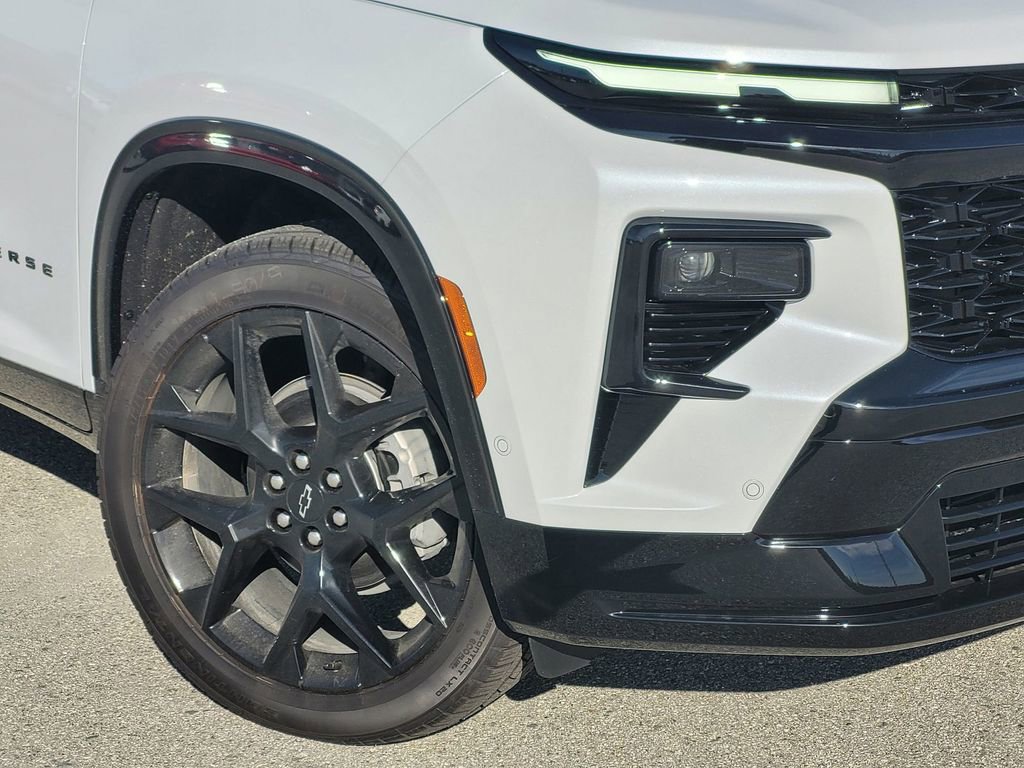 New 2026 Chevrolet Traverse RS w/ LPO, Floor Liner Package image 6