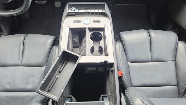 Used 2025 Lincoln Navigator Reserve AWD/4WD image 8