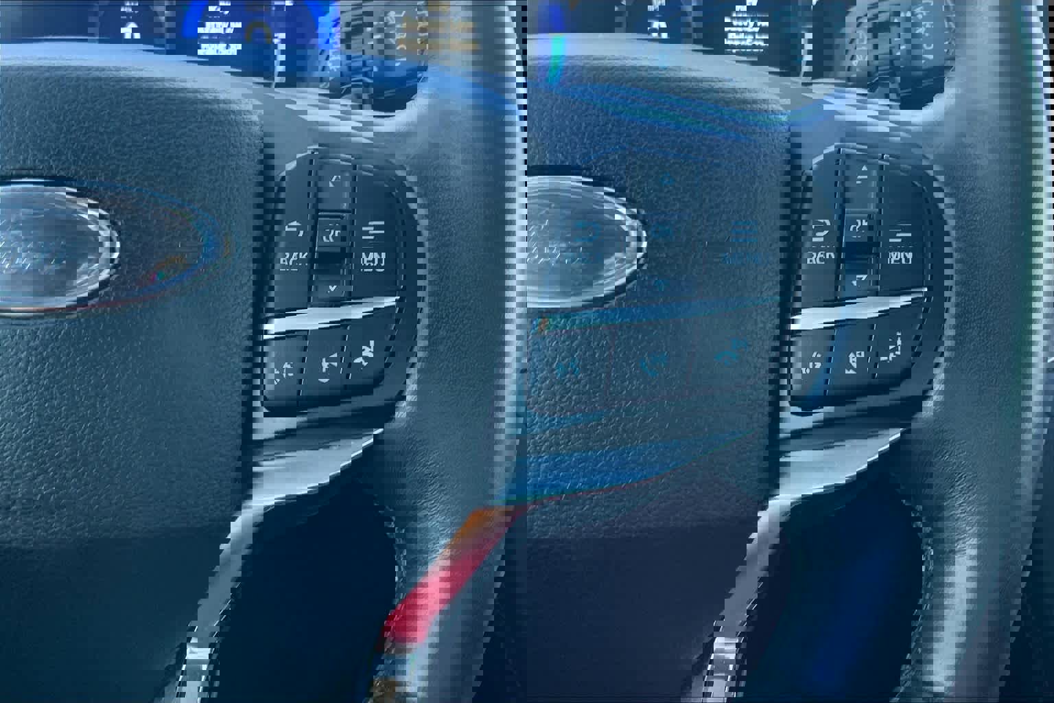 Used 2020 Ford Explorer Platinum w/ Premium Technology Package image 22