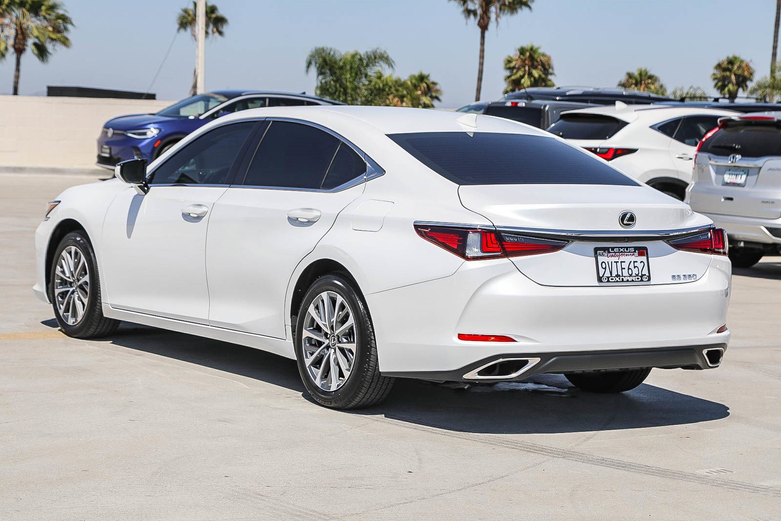 Used 2025 Lexus ES 350 FWD image 5