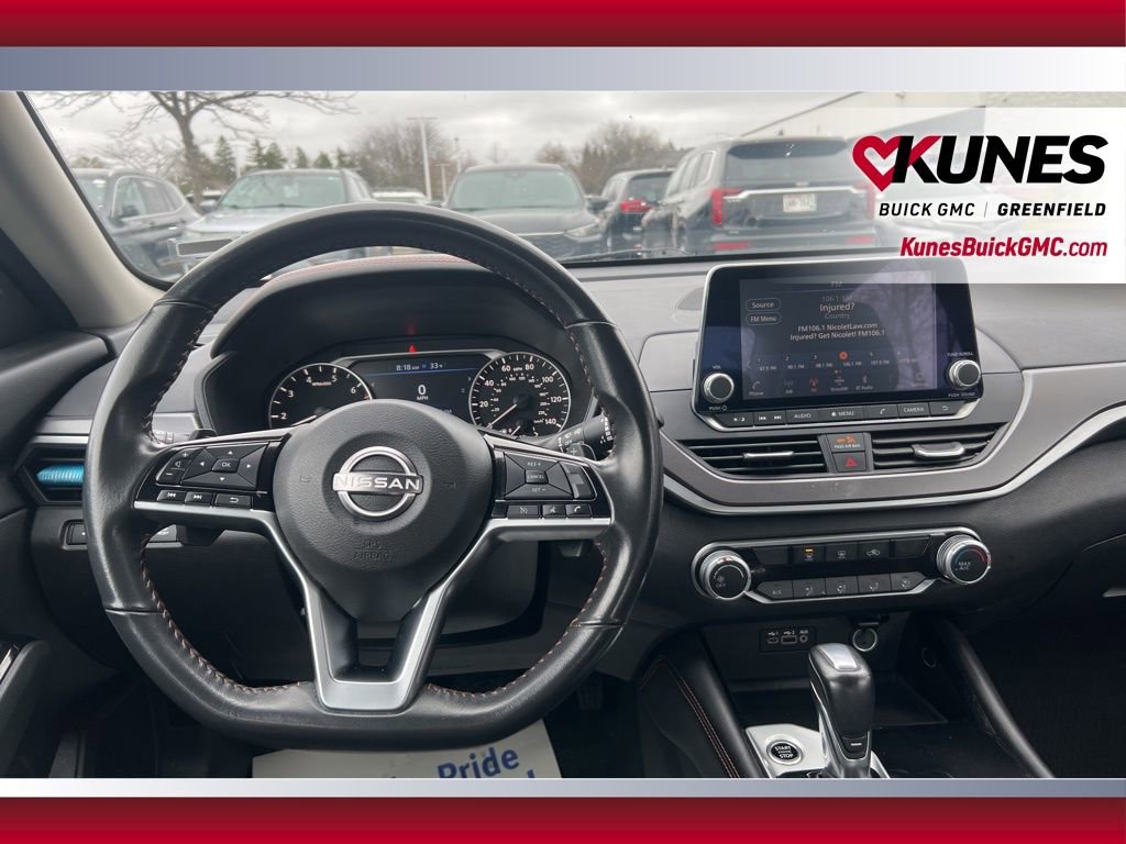 Used 2024 Nissan Altima 2.5 SR FWD image 17