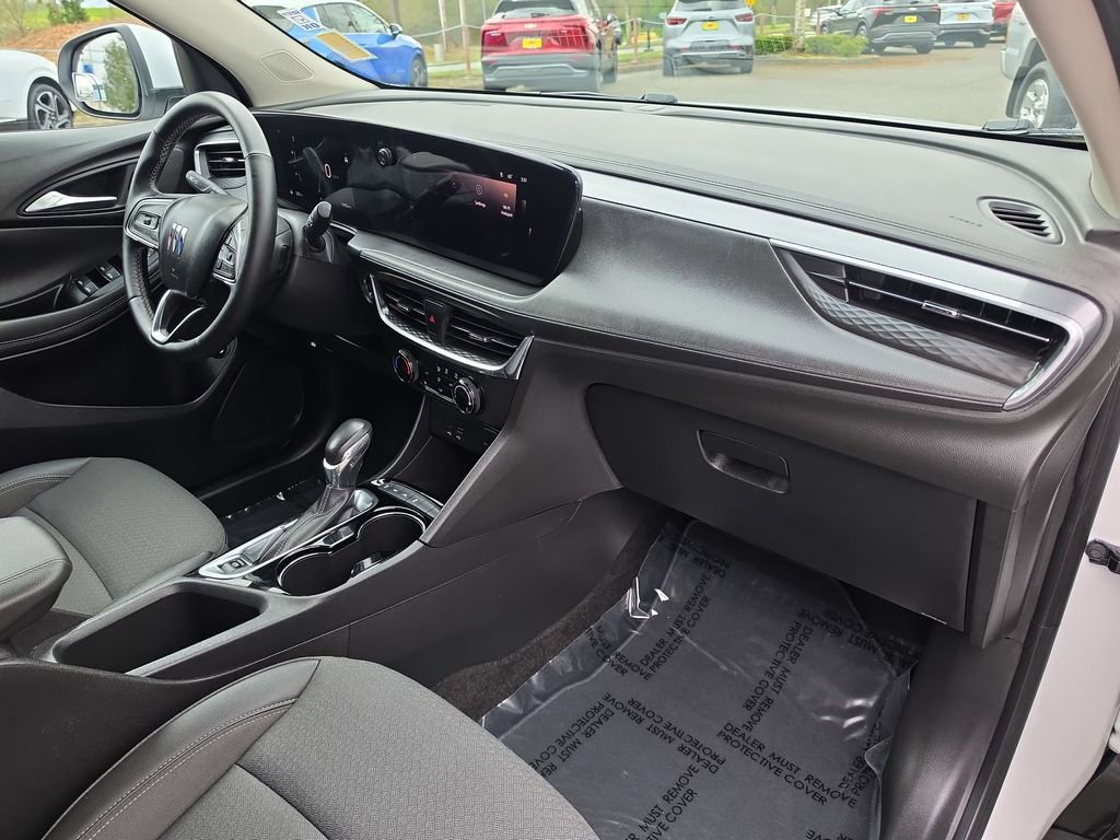 Certified 2024 Buick Encore GX Preferred w/ Comfort Package image 27