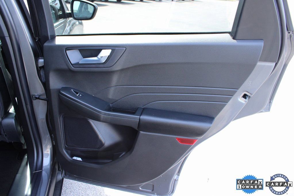 Used 2024 Ford Escape ST-Line w/ Cold Weather Package image 16