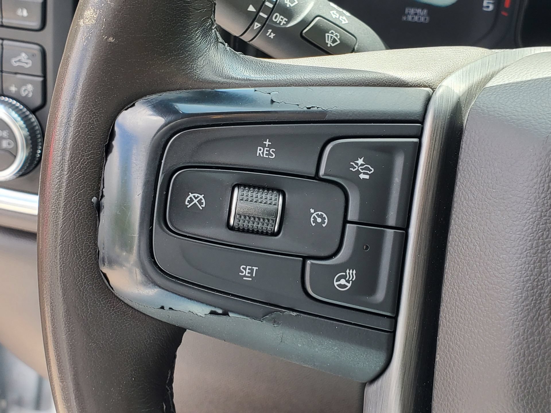 Used 2021 GMC Sierra 2500 Denali w/ Denali Ultimate Package AWD/4WD image 23