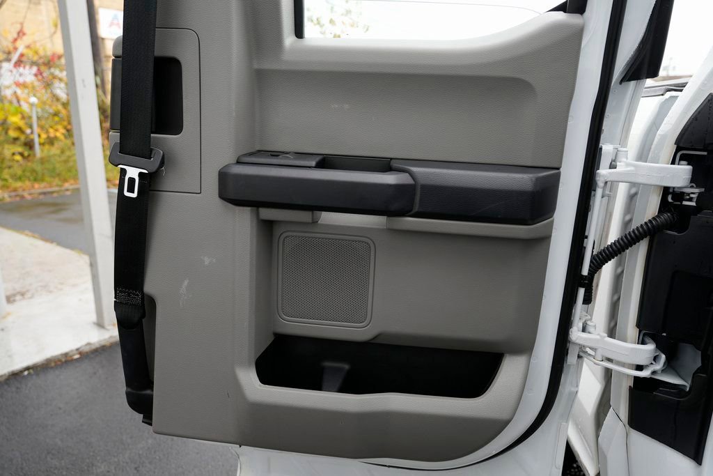 Used 2021 Ford F350 XL w/ Power Equipment Group image 32