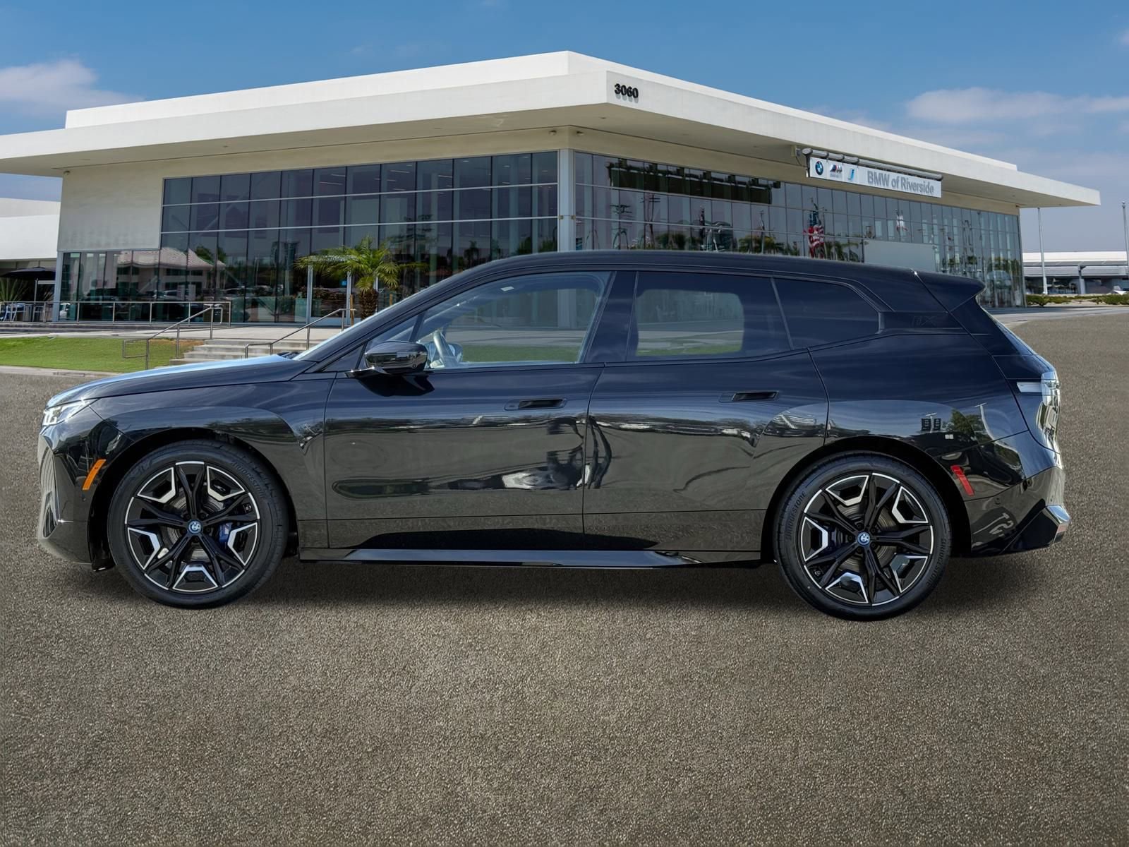 Used 2025 BMW iX M60 image 6