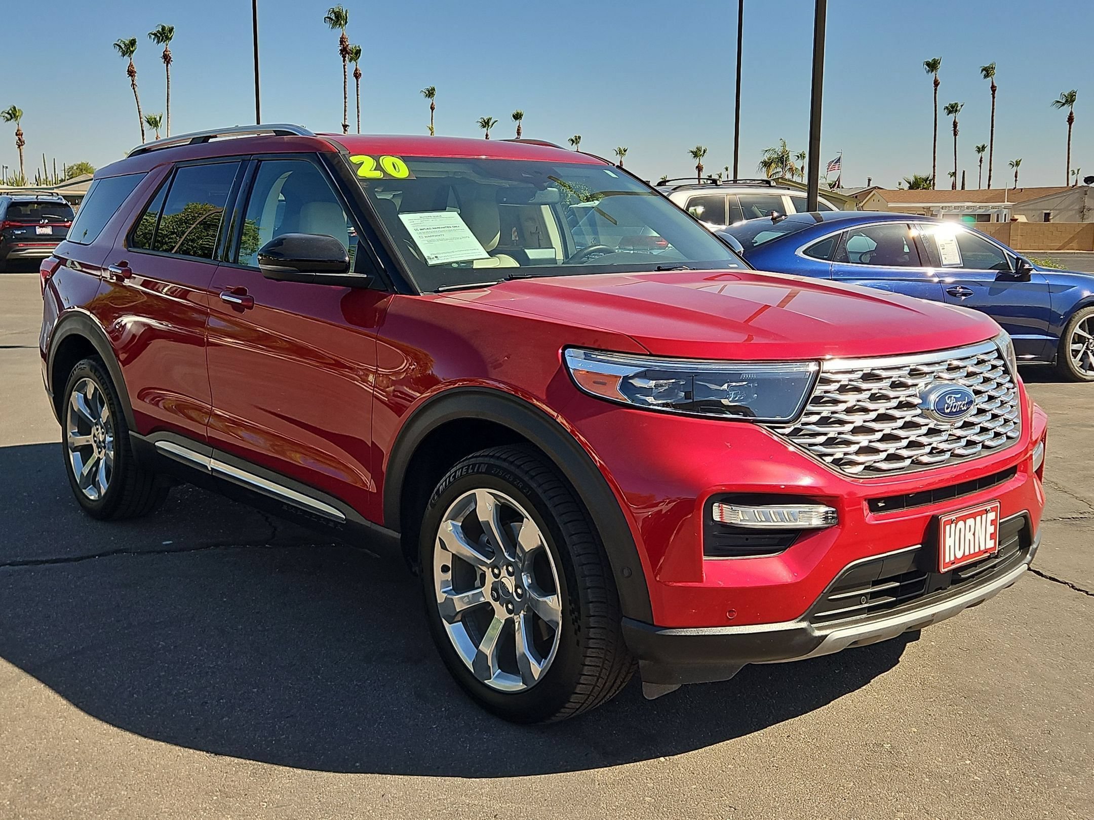 Used 2020 Ford Explorer Platinum w/ Premium Technology Package AWD/4WD image 3