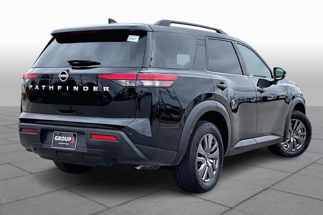 Certified 2025 Nissan Pathfinder SV image 13