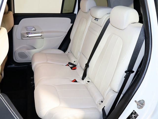 Used 2022 Mercedes-Benz GLB 250 4MATIC image 13