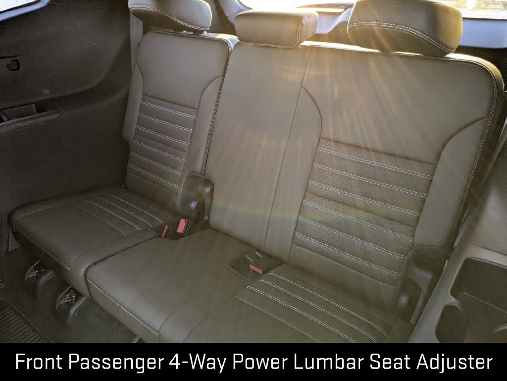 New 2027 GMC Acadia Denali Ultimate w/ LPO, Floor Liner Package FWD image 28