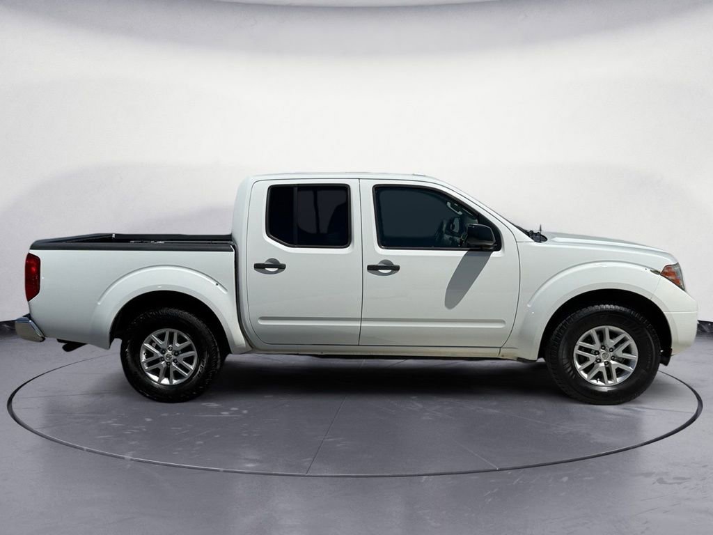 Used 2016 Nissan Frontier SV w/ SV Value Truck Package RWD image 9