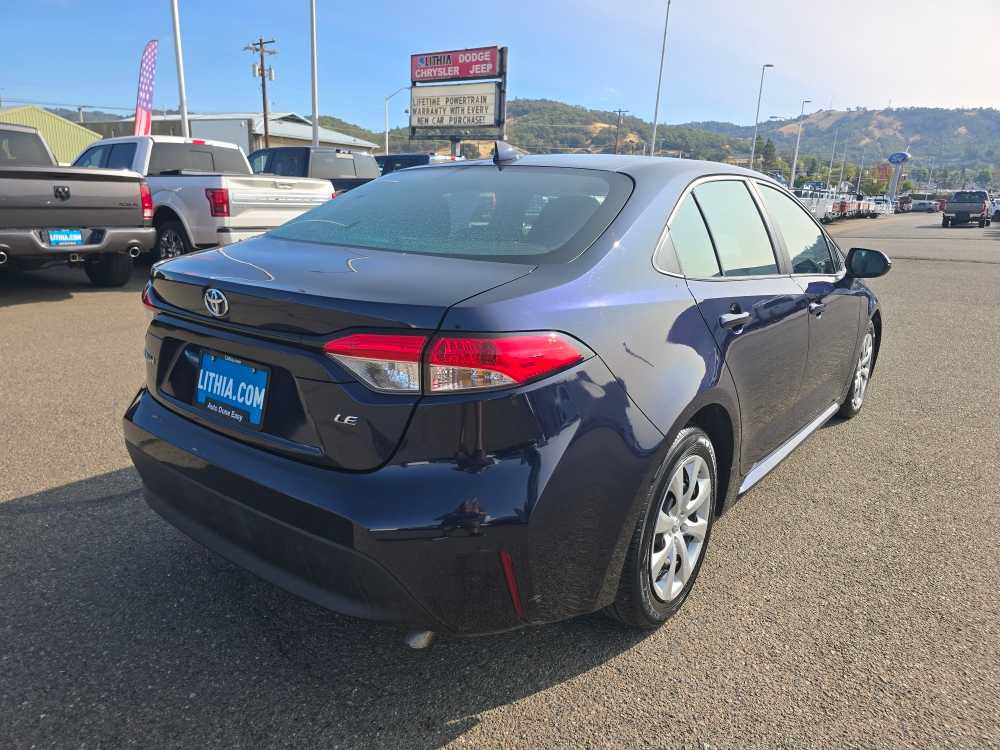 Used 2023 Toyota Corolla LE FWD image 5