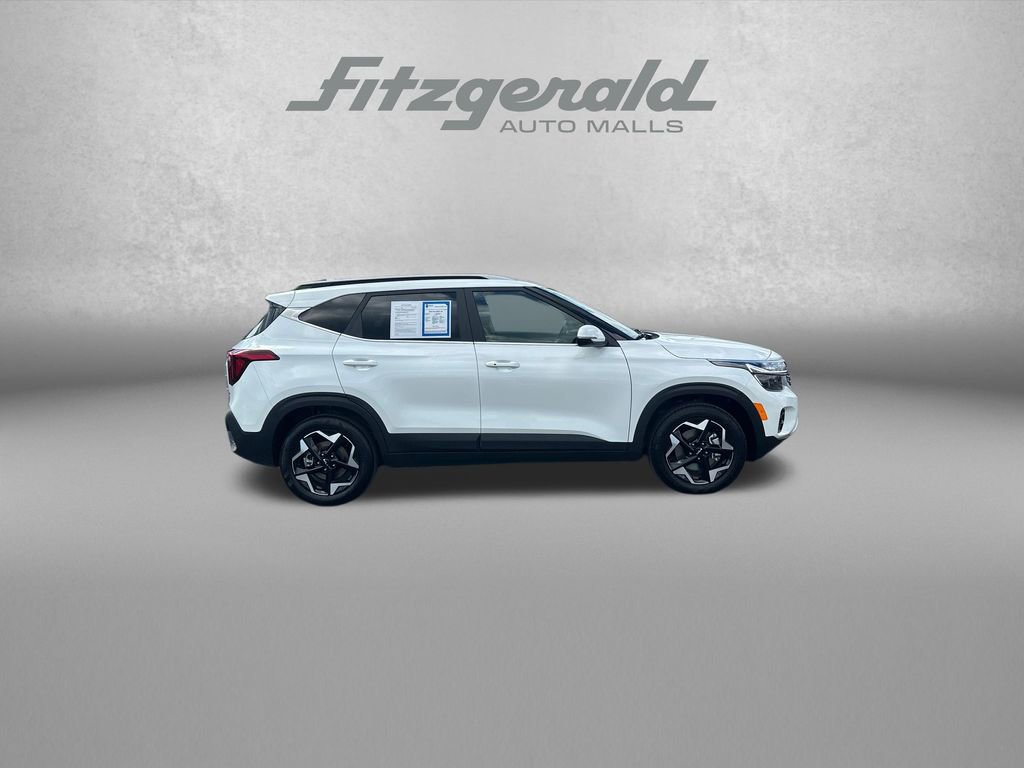Used 2025 Kia Seltos EX w/ EX Sunroof Package AWD/4WD image 8