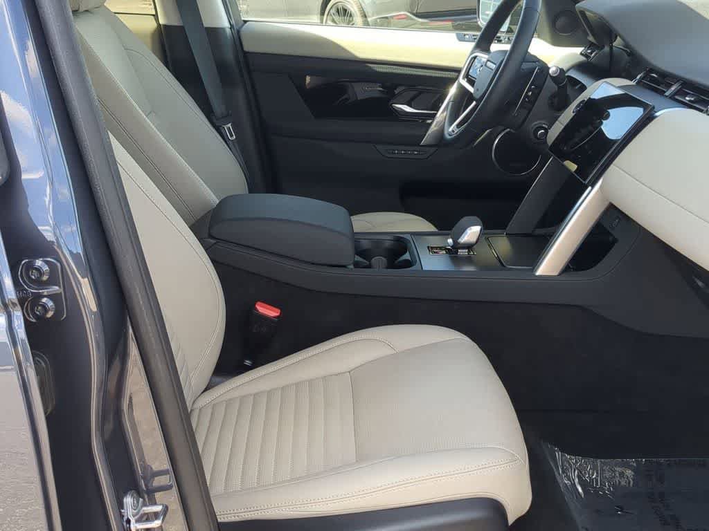 Used 2024 Land Rover Discovery Sport S image 20