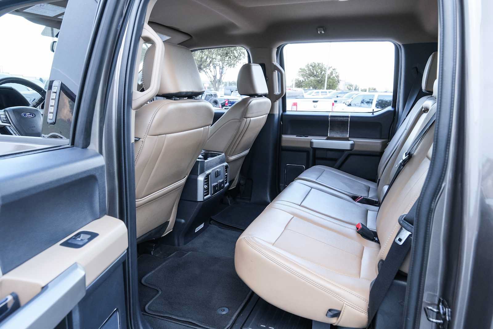 Used 2022 Ford F250 Lariat w/ Lariat Value Package AWD/4WD image 32