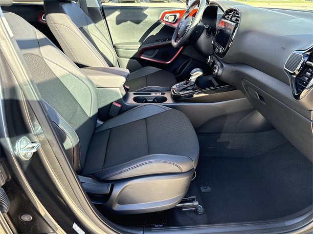 Used 2023 Kia Soul GT-Line w/ GT-Line Technology Package image 15