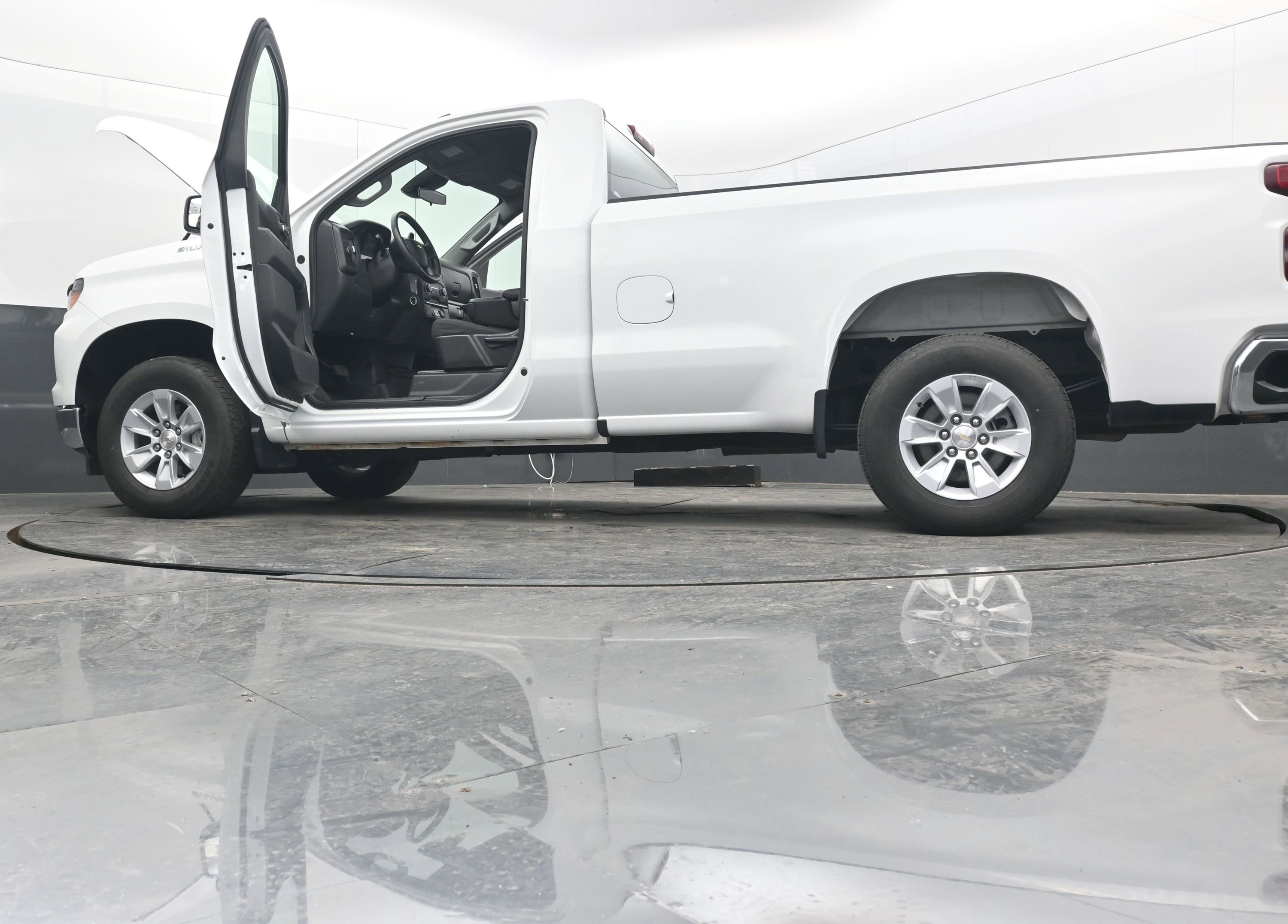 Used 2024 Chevrolet Silverado 1500 W/T w/ WT Fleet Convenience Package image 40