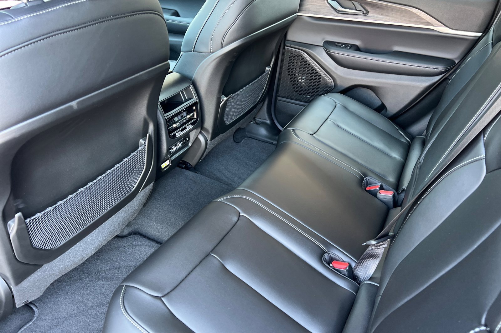 New 2025 Jeep Grand Cherokee Limited image 12