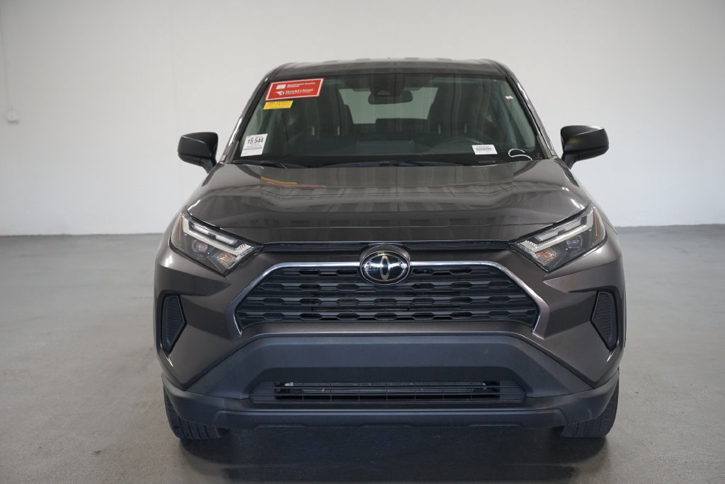 Used 2024 Toyota RAV4 LE FWD image 2