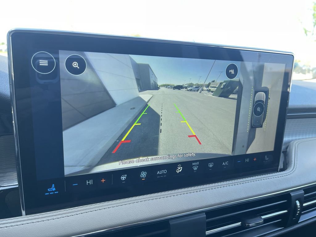 Used 2024 Lincoln Corsair AWD w/ Equipment Group 101A image 27