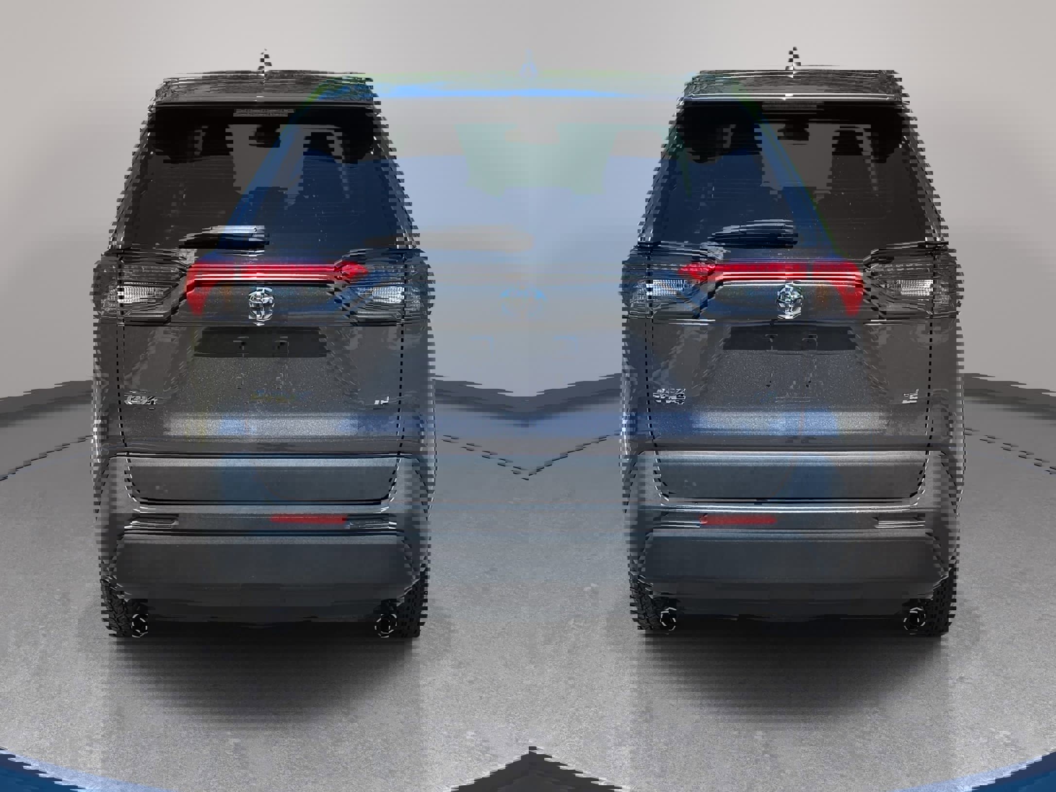 Used 2024 Toyota RAV4 LE FWD image 6