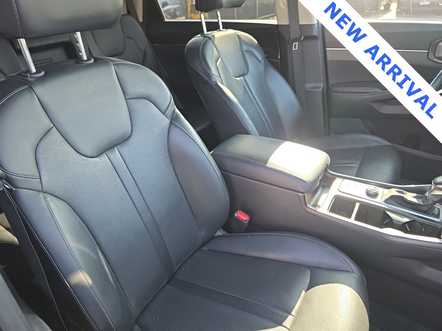 Used 2021 Kia Sorento S image 38