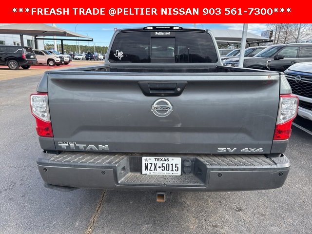 Used 2018 Nissan Titan SV w/ SV Convenience Package image 6