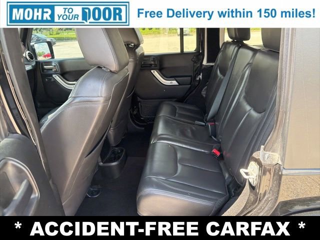 Used 2017 Jeep Wrangler Unlimited Sahara w/ Connectivity Group AWD/4WD image 33