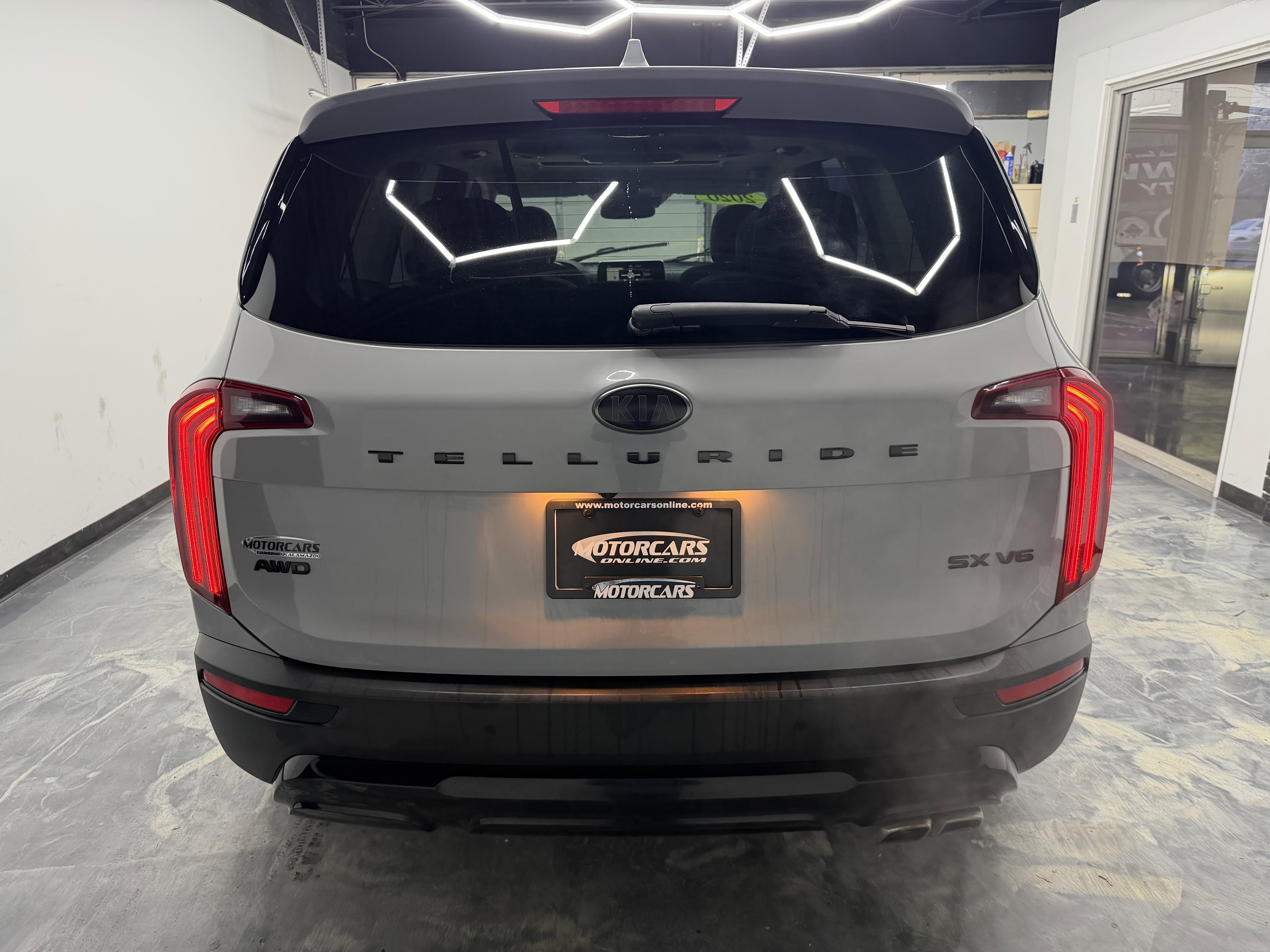 Used 2021 Kia Telluride SX w/ SX Prestige Package image 9