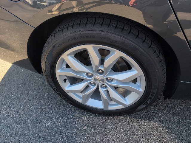 Used 2019 Chevrolet Impala LT FWD image 13