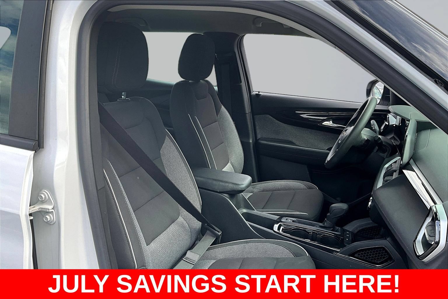 Used 2024 Chevrolet TrailBlazer LS FWD image 37