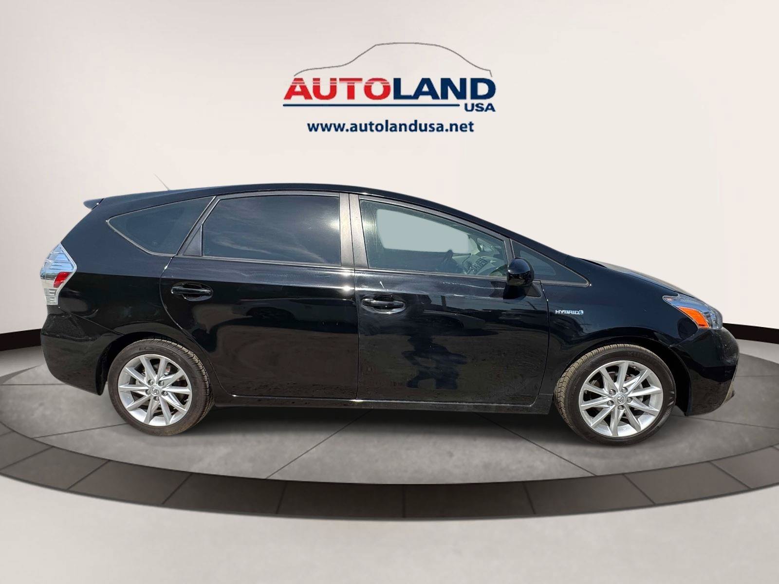 Used 2014 Toyota Prius V Five FWD image 6