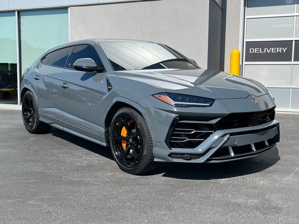 Used 2022 Lamborghini Urus