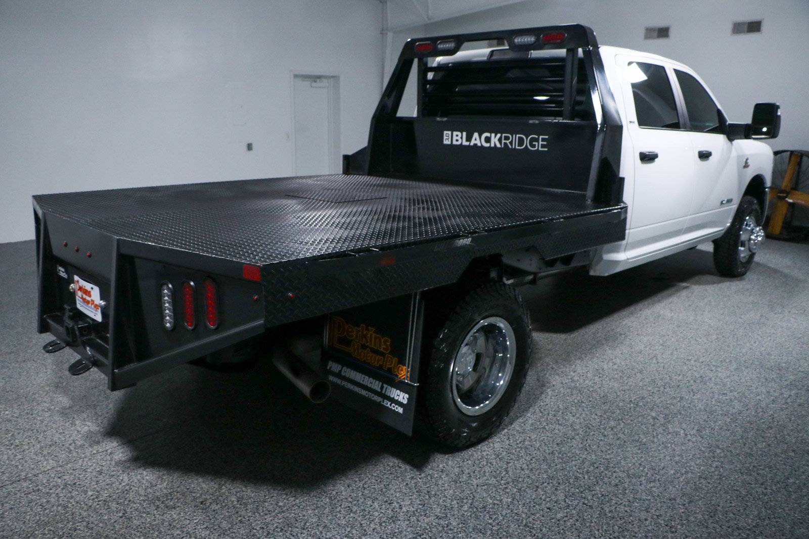 Used 2024 RAM 3500 SLT w/ Quick Order Package 2YG SLT image 7