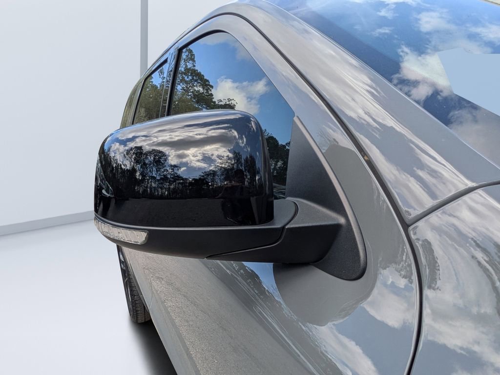 Used 2023 Dodge Durango GT image 11