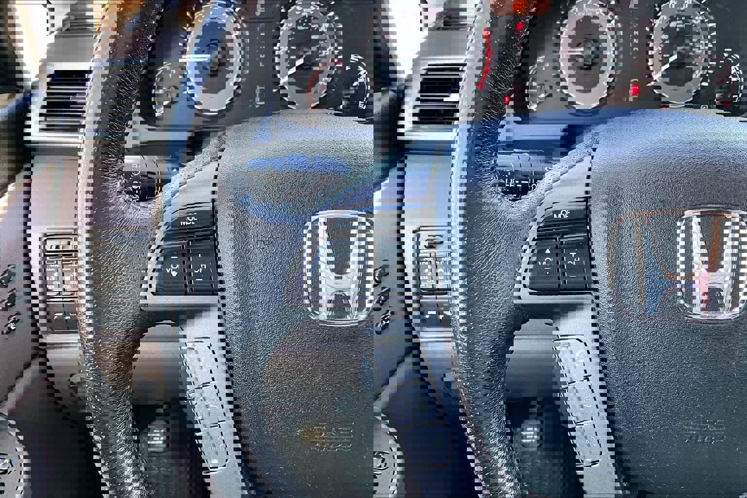 Used 2014 Honda Odyssey Touring Elite image 24