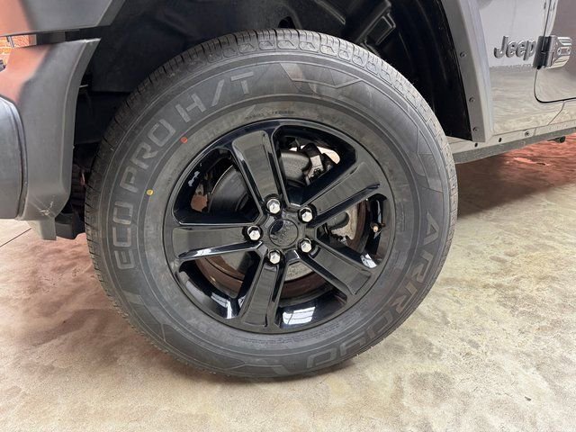 Used 2021 Jeep Wrangler Unlimited Sport image 28