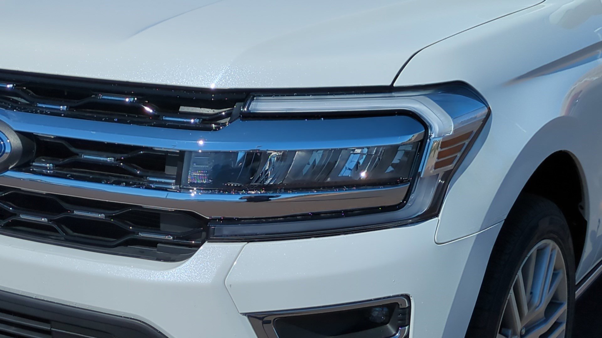 Used 2022 Ford Expedition Max Limited image 10