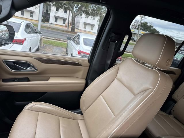 Used 2021 Chevrolet Suburban Premier w/ Premium Package image 21