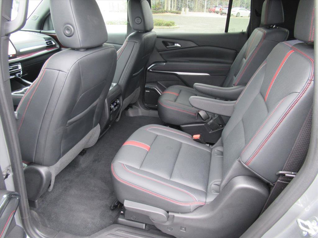 Used 2024 Chevrolet Traverse RS w/ LPO, Floor Liner Package image 35