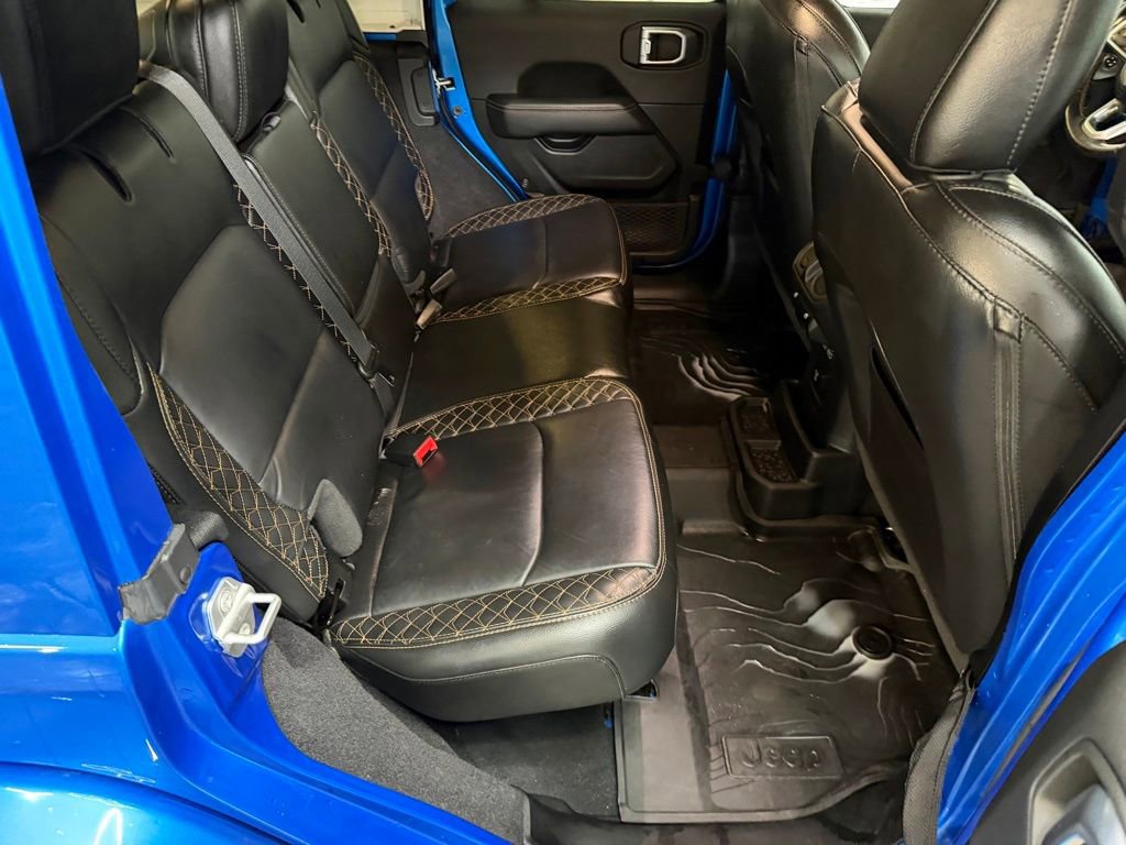Used 2022 Jeep Wrangler Unlimited Sahara image 37