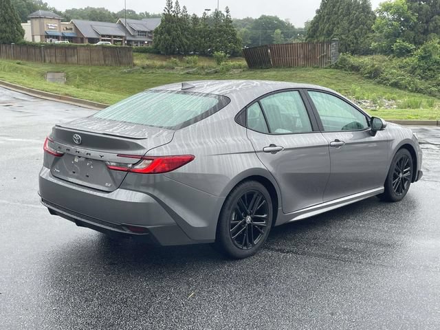 Used 2026 Toyota Camry SE FWD image 29