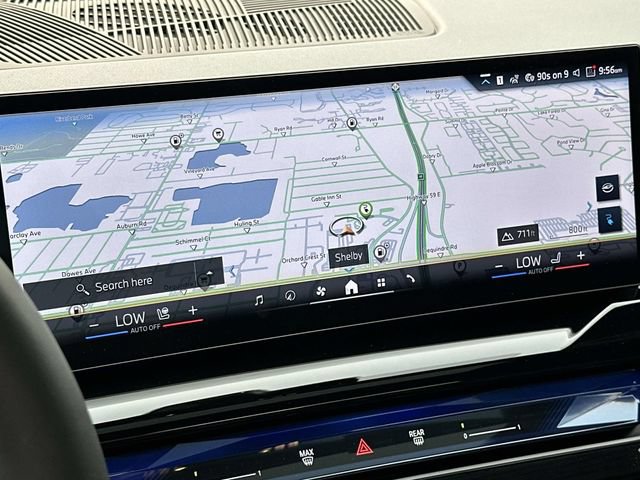 Used 2026 BMW i5 eDrive40 w/ M Sport Package AWD/4WD image 32