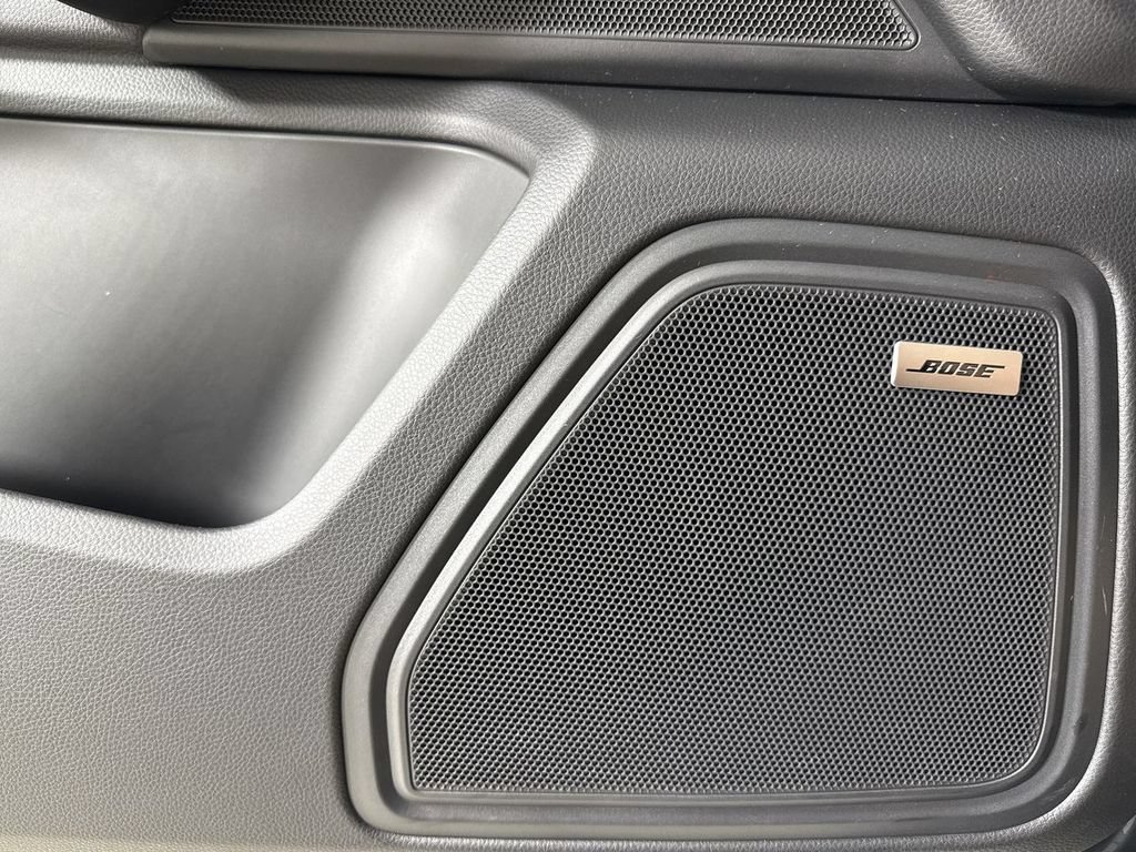 Certified 2025 Porsche Macan S AWD/4WD image 34