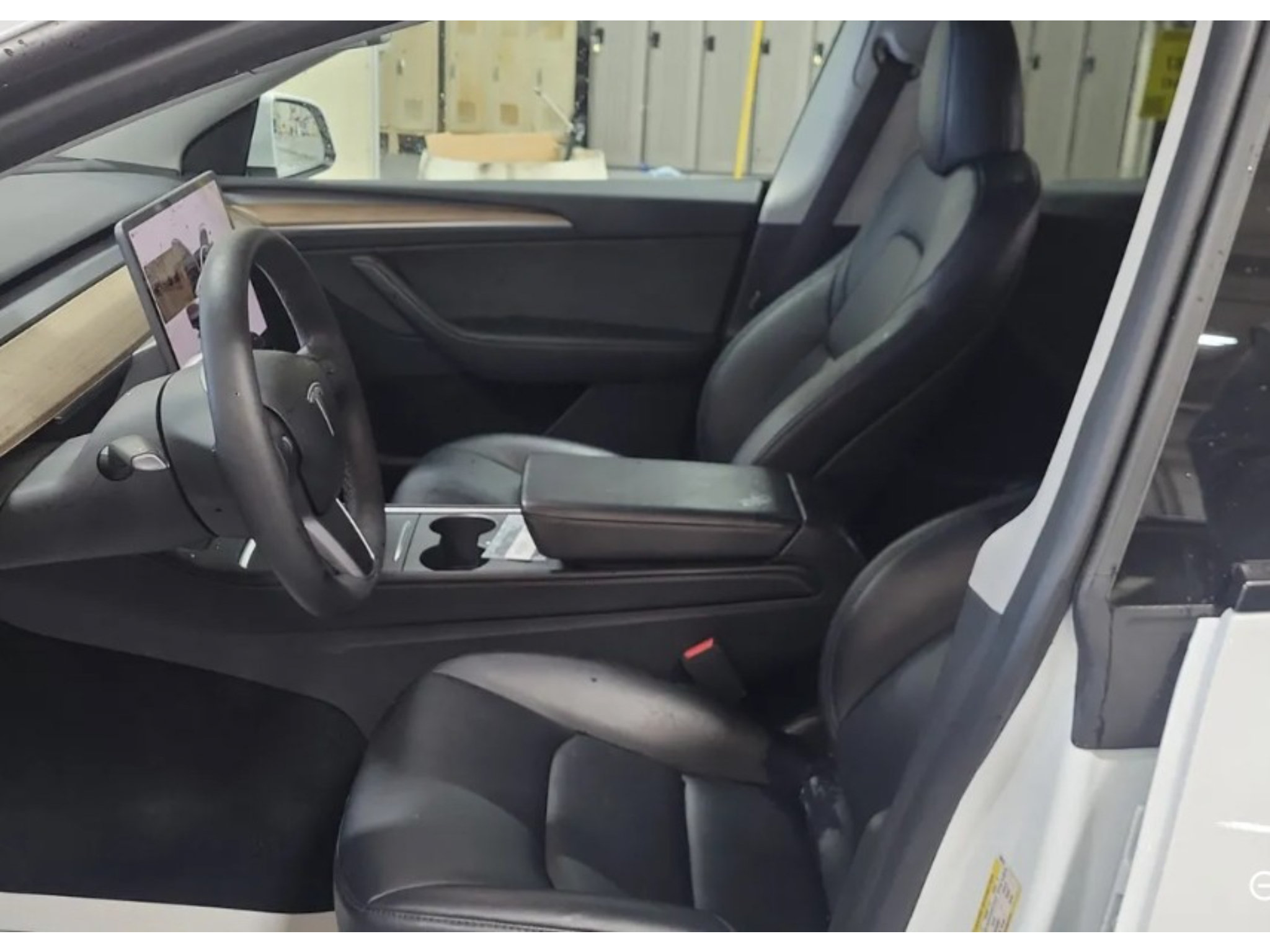 Used 2023 Tesla Model Y Performance AWD/4WD image 4
