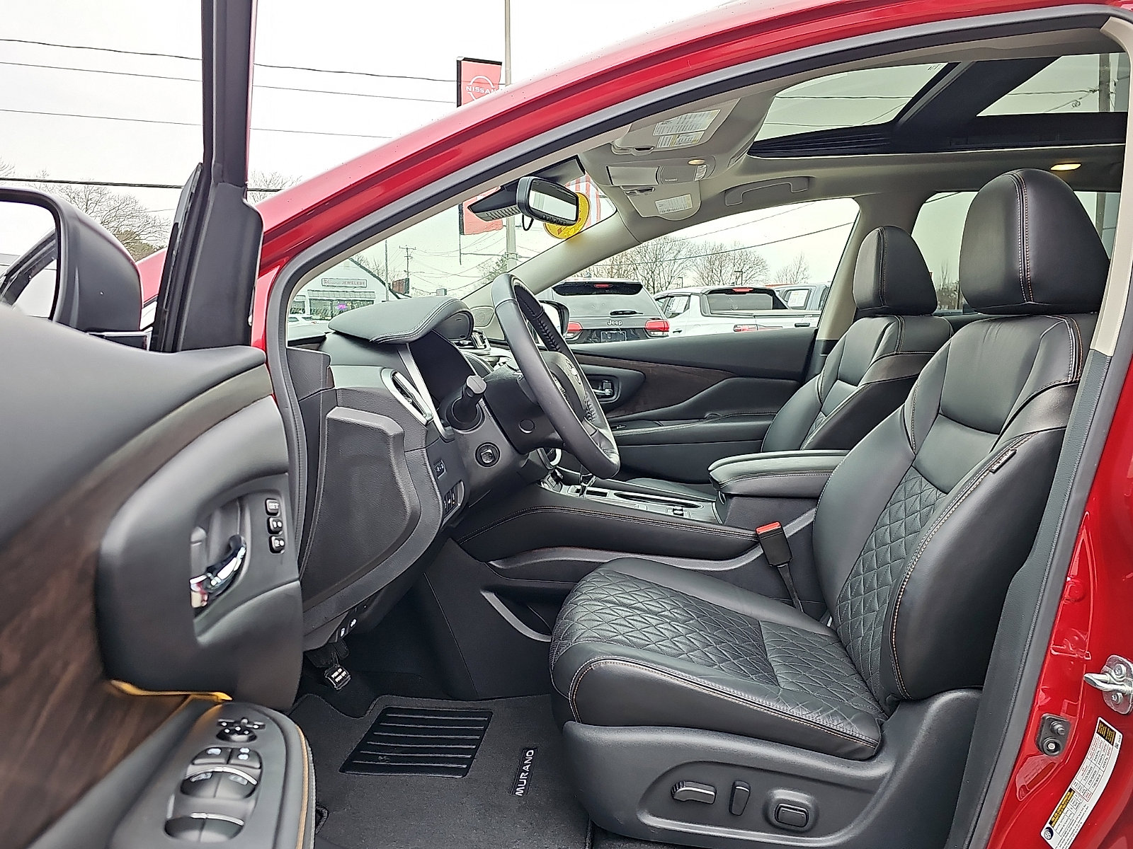 Certified 2023 Nissan Murano Platinum w/ Cargo Package image 14