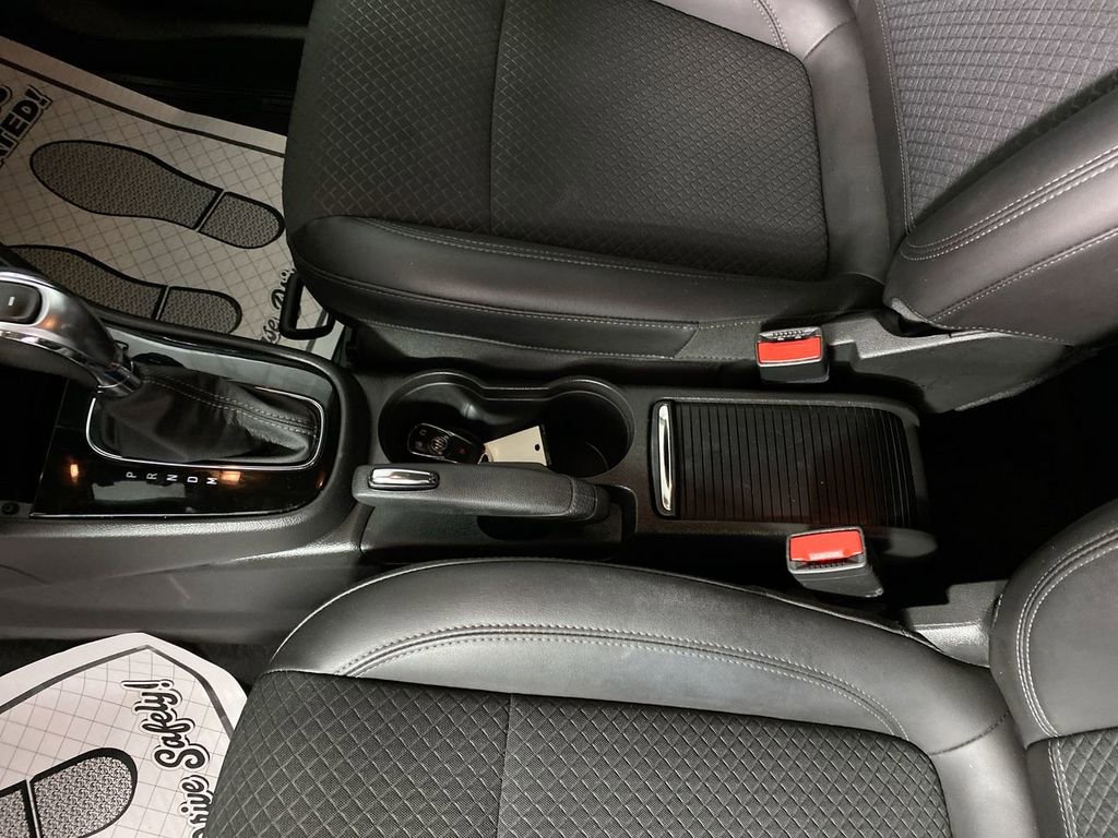 Certified 2022 Buick Encore Preferred w/ Safety Package image 20