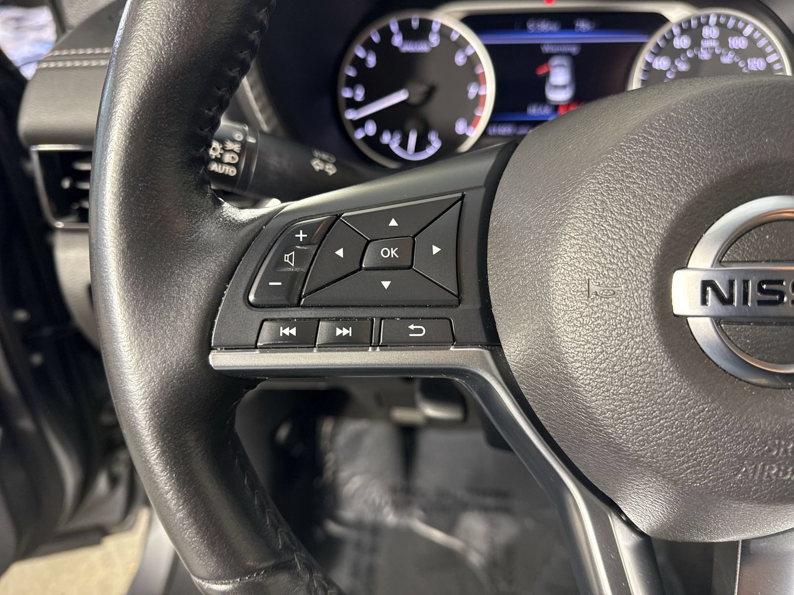 Used 2023 Nissan Sentra SV w/ All-Weather Package FWD image 13