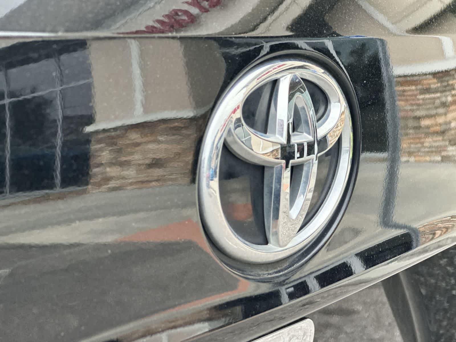 Used 2021 Toyota Highlander XSE FWD image 10